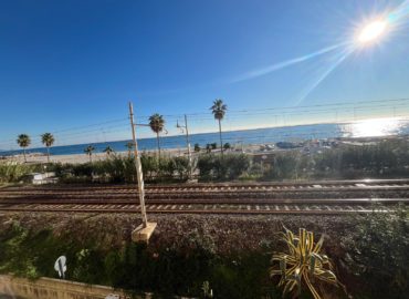 alt = quadrilocale fronte mare