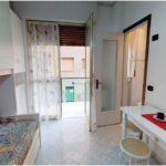 alt = monolocale luminoso