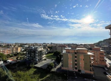 alt = trilocale di buona metratura con box