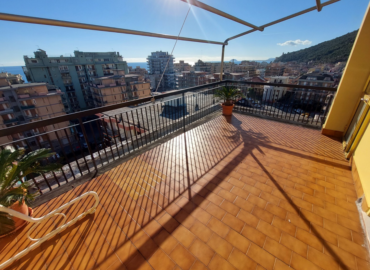 alt = attivo vista mare