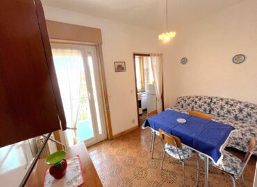 alt = mini appartamento